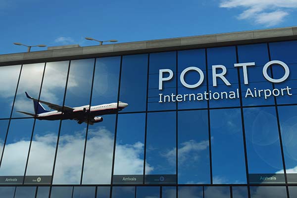 Porto Flughafen